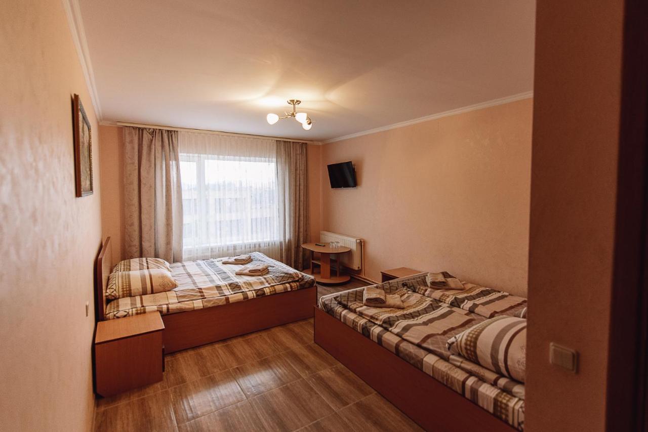 Toga Hotel Iablunîțea Exterior foto