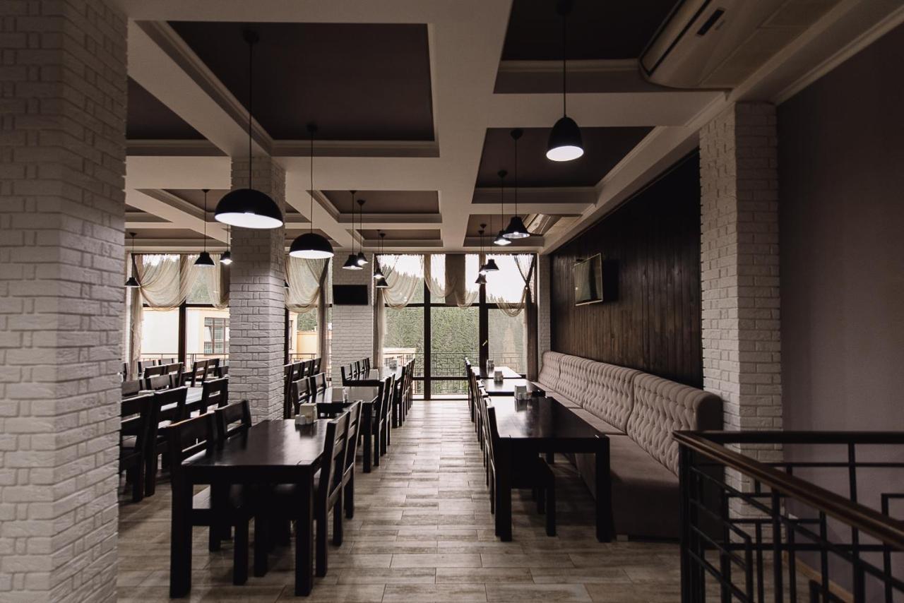 Toga Hotel Iablunîțea Exterior foto