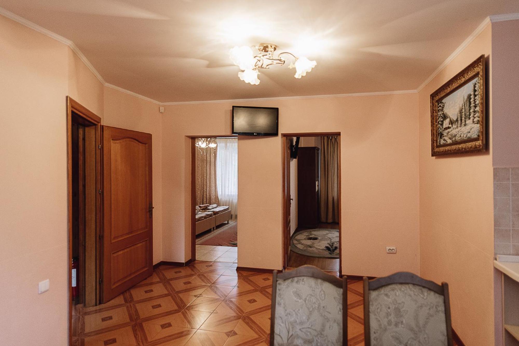 Toga Hotel Iablunîțea Exterior foto